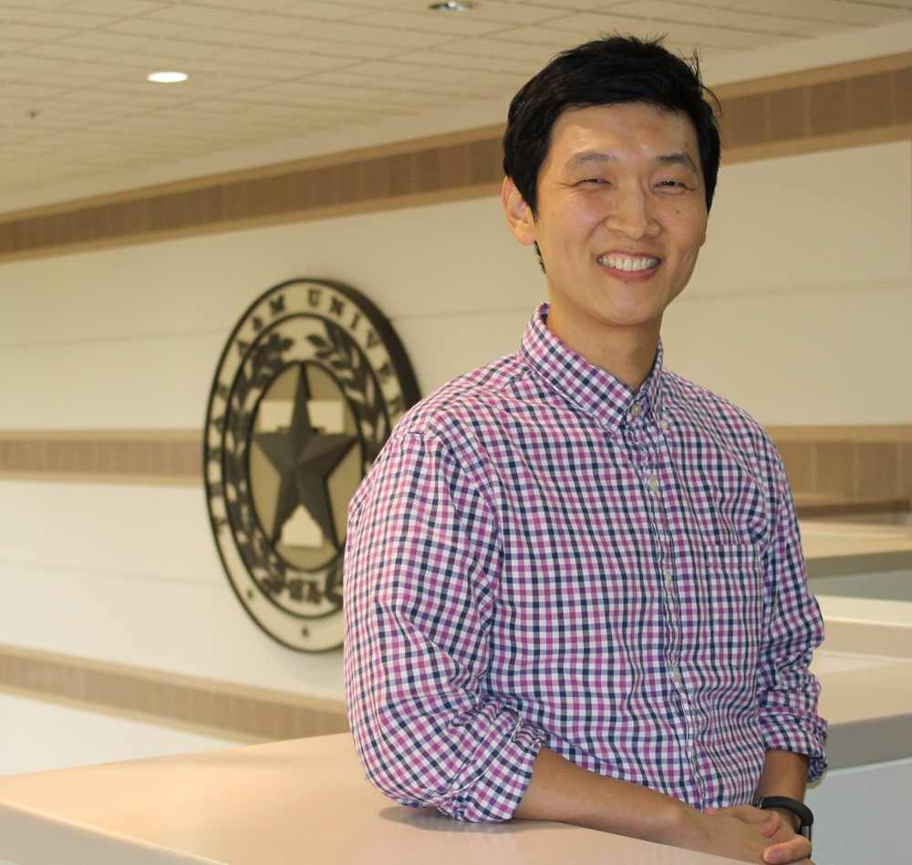 Yong Sung Park